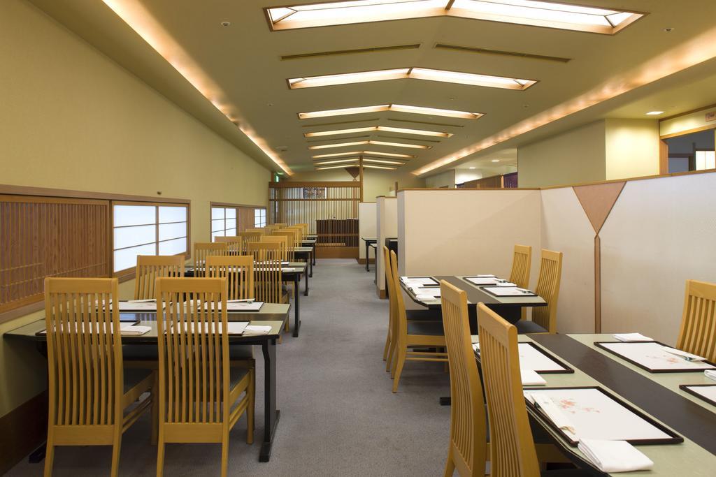 Miyako Hotel Yokkaichi Exterior foto